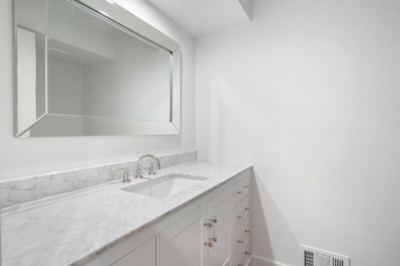 Building Photo - 1986 Willeo Creek Point