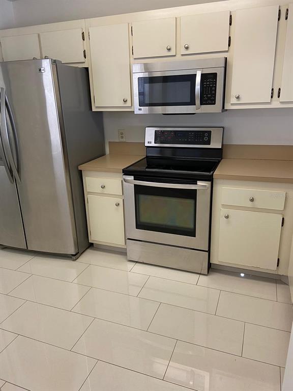 Building Photo - 5061 Ernst Ct