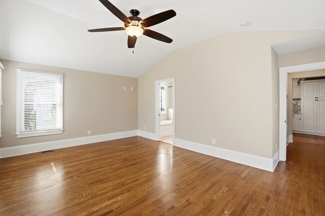 Building Photo - Historic Wesley Heights Home | Walkable to Uptown | 2 Primary Suites