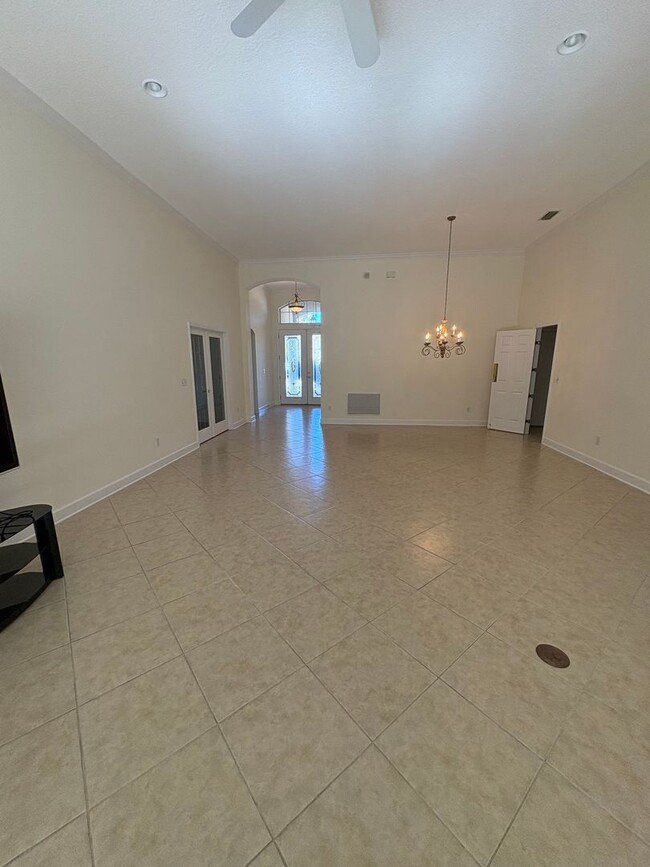 Building Photo - Fleming Island Plantation