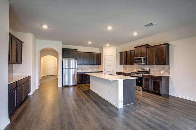 Building Photo - 203 Gatecrest Dr