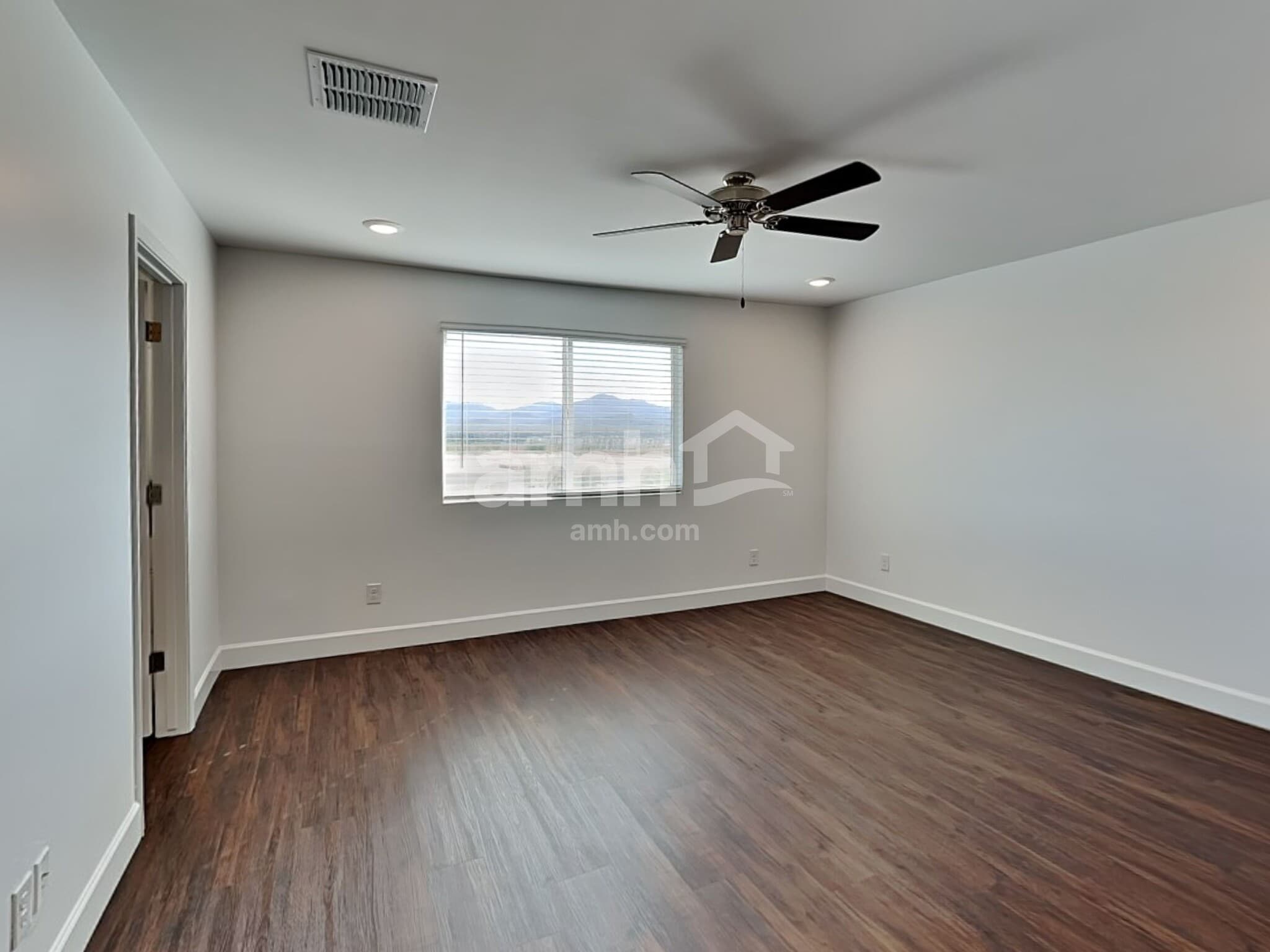 Building Photo - 6127 W Calle Bilboa