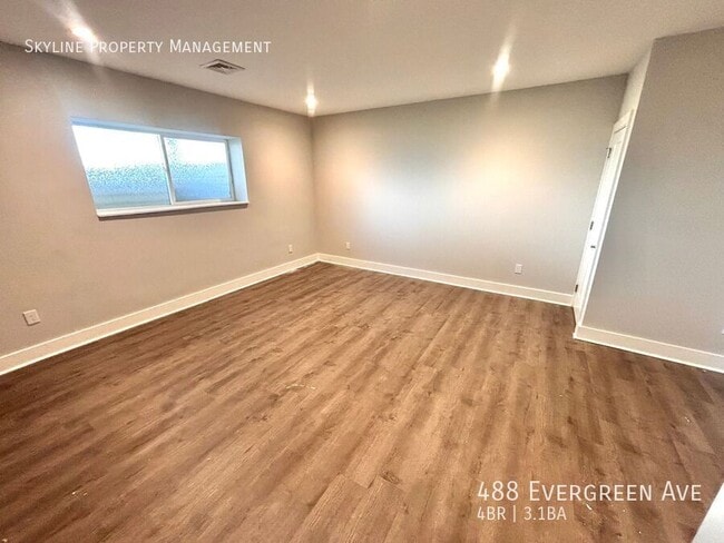 Building Photo - 488 Evergreen Ave