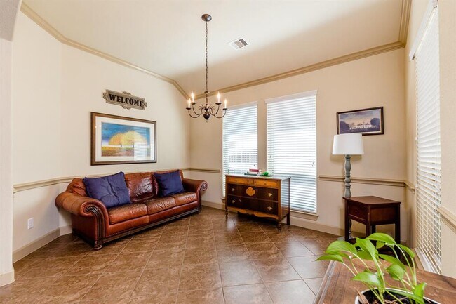 Building Photo - 63 Sagamore Ridge Pl
