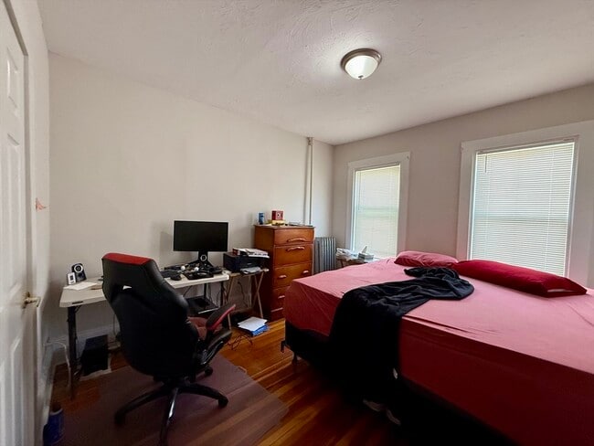 Building Photo - 11 John St