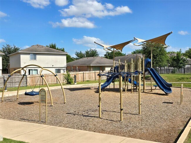 Building Photo - 13313 Henneman Dr