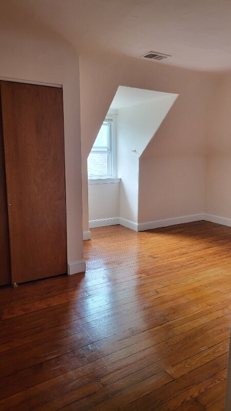 Building Photo - 119 E Mt Airy Ave