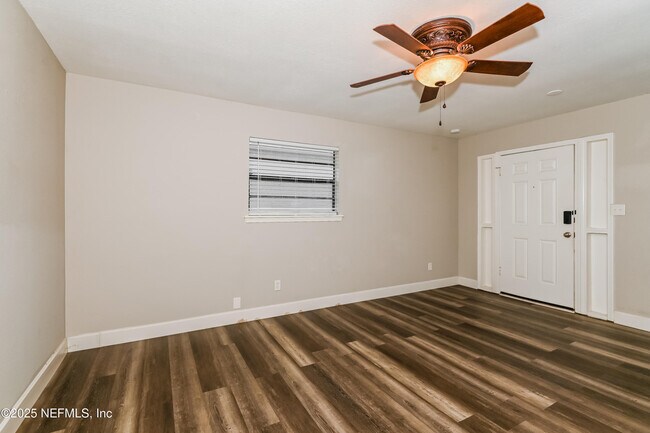 Building Photo - 12459 Sago Ave W