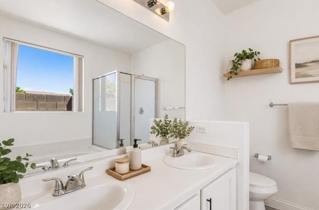 Building Photo - 2520 Bottle Palm Ct
