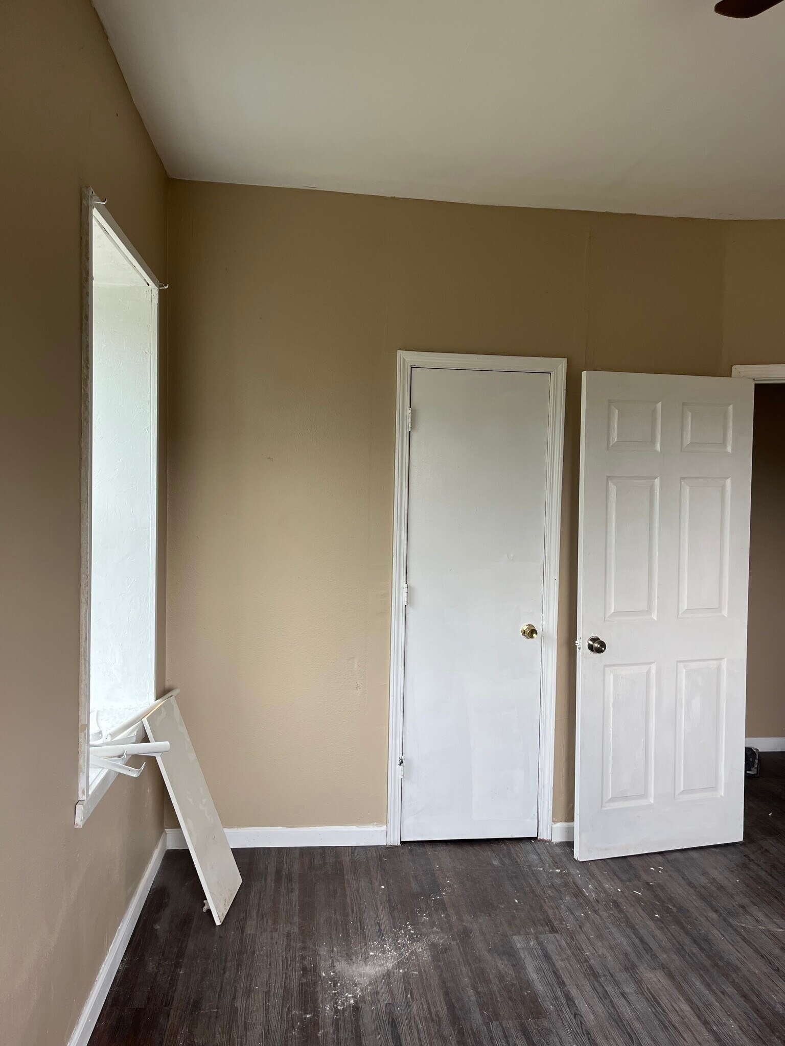 Building Photo - 5064 Cates Ave