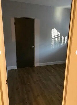 Building Photo - 321 S Brown Ave