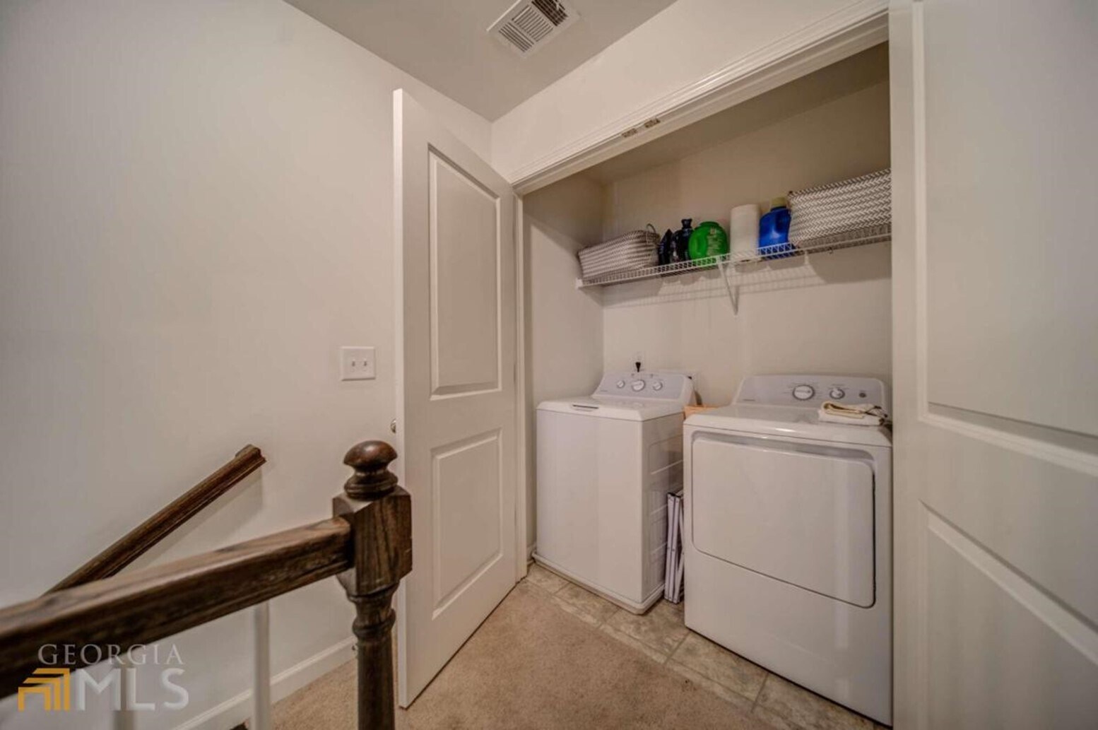 Building Photo - 882 Ambient Way SW