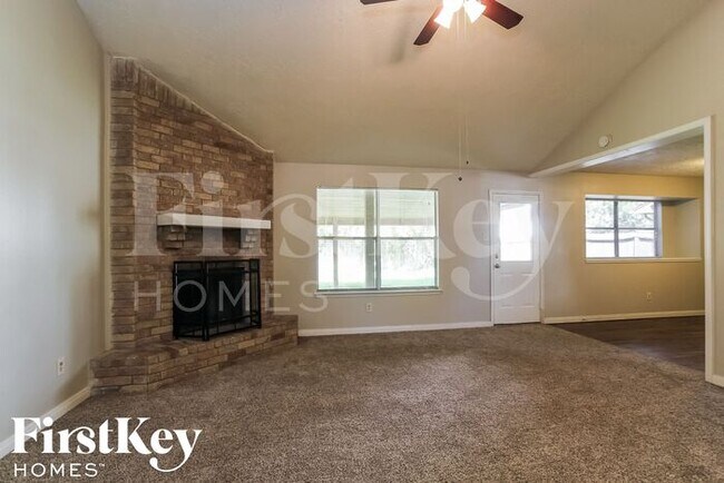 Building Photo - 16710 Lonesome Quail Dr