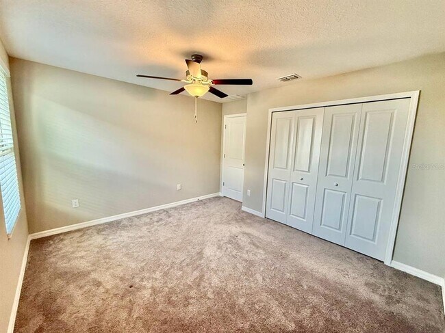 Building Photo - 1036 Royal Empress Dr