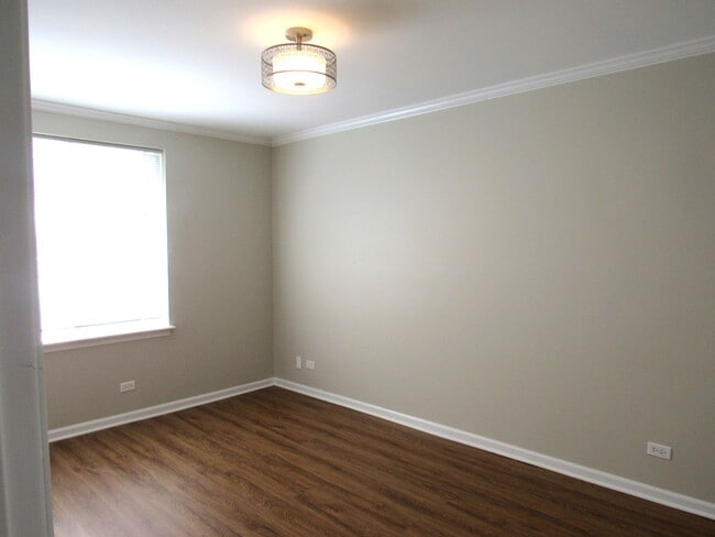 Building Photo - 255 W Treehouse Ln