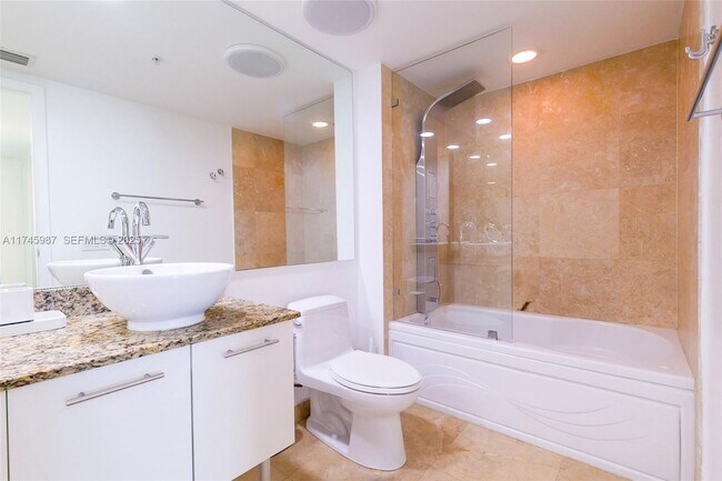 Building Photo - 41 SE 5th St