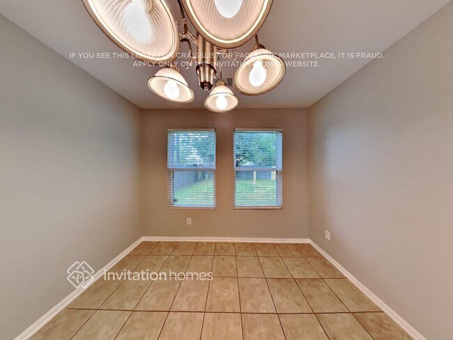 Building Photo - 16722 Warbler Dr