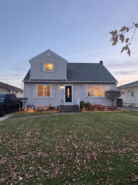 Front of the building - 249 Dunlop Ave