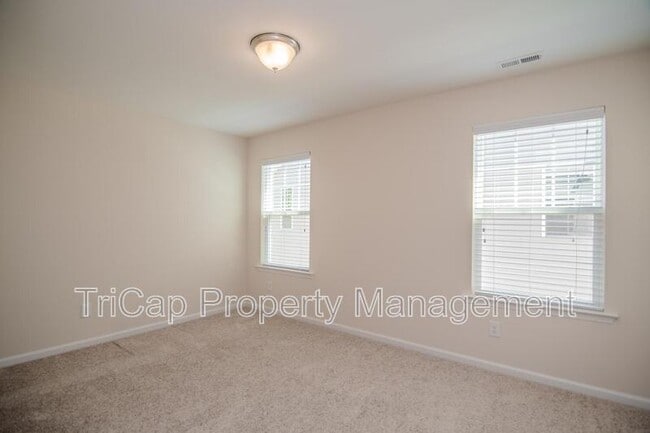 Building Photo - 1012 Laurel Twist Rd