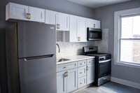 Building Photo - 105 Scranton St