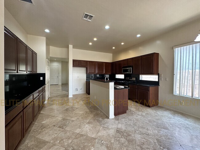 Building Photo - 6166 N Placita San Agustin