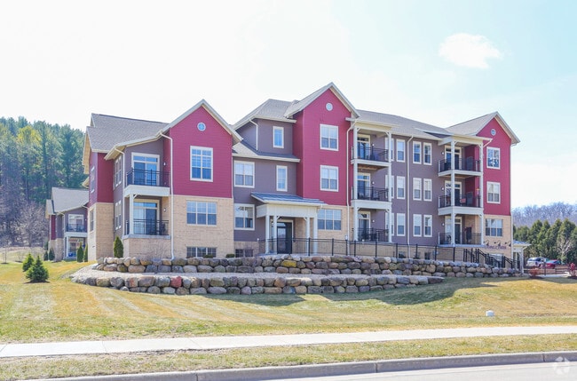 Building Photo - Mill Creek