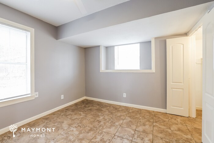 Building Photo - 23542 Laura Ln