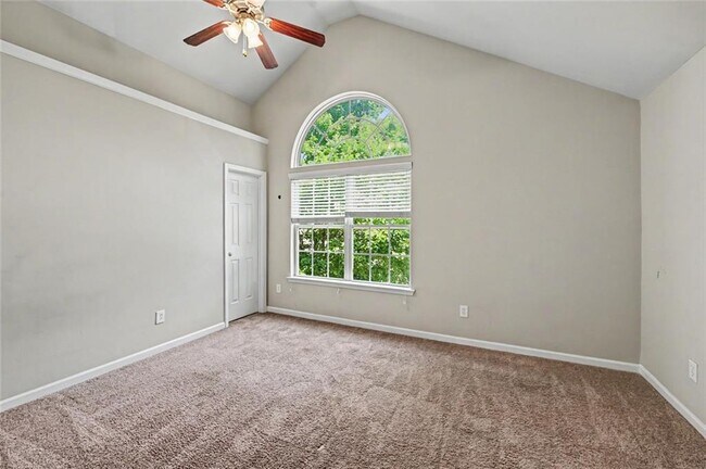Building Photo - 1230 Grey Rock Way