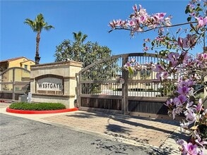 Building Photo - 14371 Cambria Ct