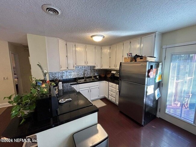 Building Photo - 1205 16th St N