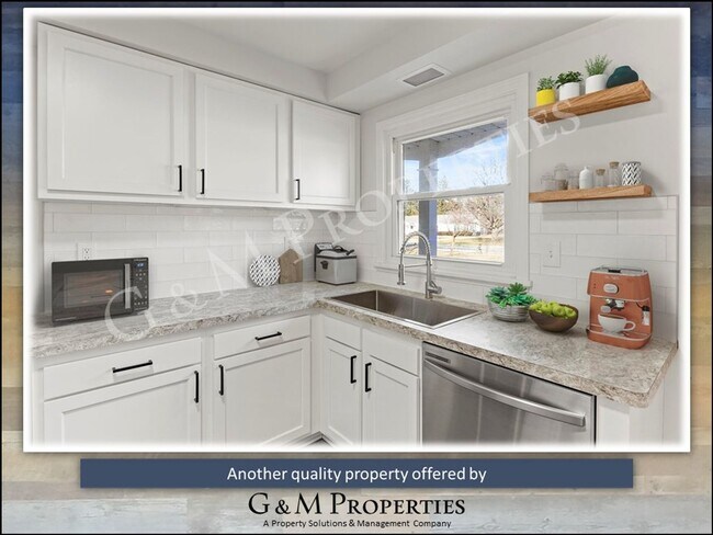 Building Photo - Rarely Available 3-Bedroom Rental - Fairport Schools!!