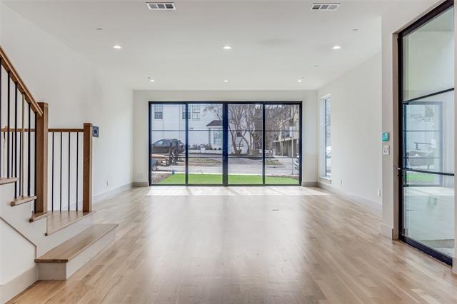 Building Photo - 3318 Rosedale Ave