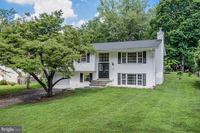 Primary Photo - 11733 Ambleside Dr
