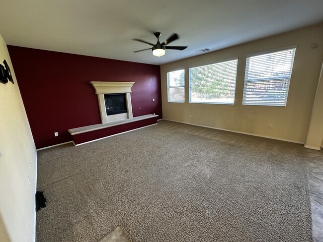 Building Photo - 1155 Polyanthus Ln