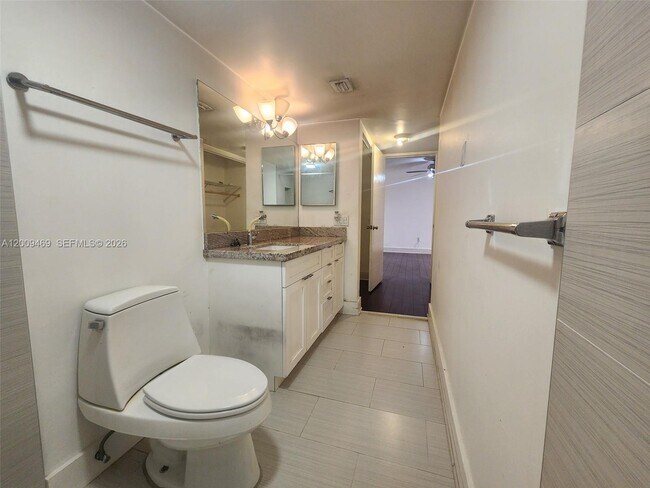 Building Photo - 11810 SW 80th St