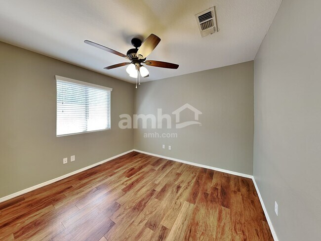 Building Photo - 6415 W Chisum Trail