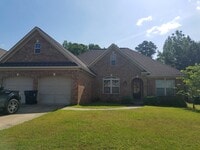 Building Photo - 13669 Old Ivy Dr