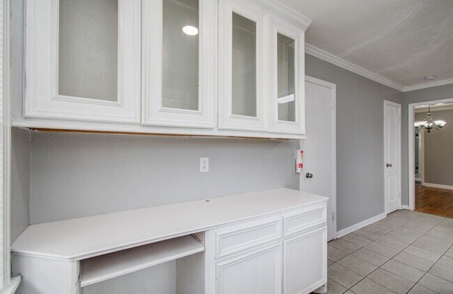 Building Photo - 3626 Songwood St