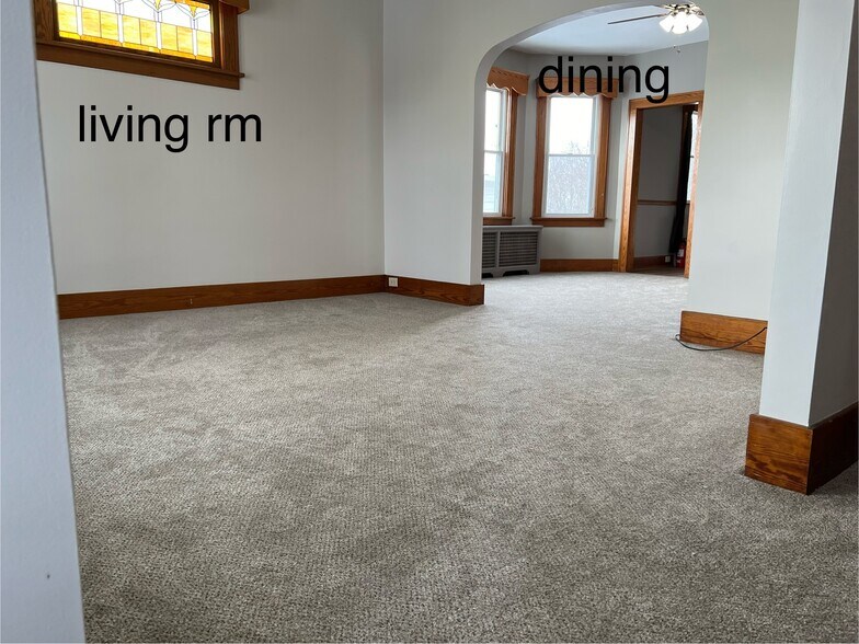 Building Photo - 31 Mathias Ave