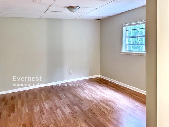 Building Photo - 7116 6th Ct S