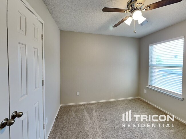 Building Photo - 6621 Swainson Trail