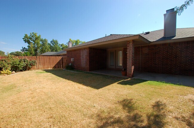 Building Photo - Great 3/2/2 Located in Frenship ISD