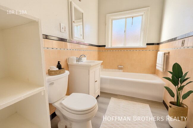 Building Photo - 2527 Cincinnati St