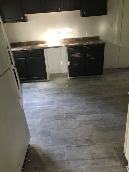 Kitchen - 320 Rowland St