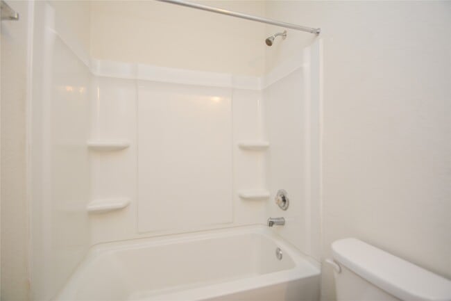 Building Photo - 4414 Iron Horse Dr