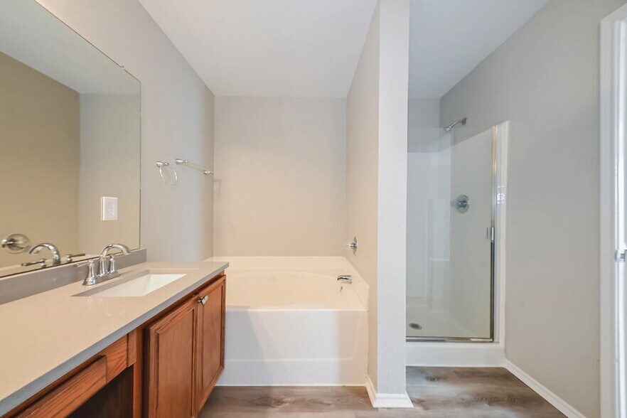 Building Photo - 1326 Misty Dr