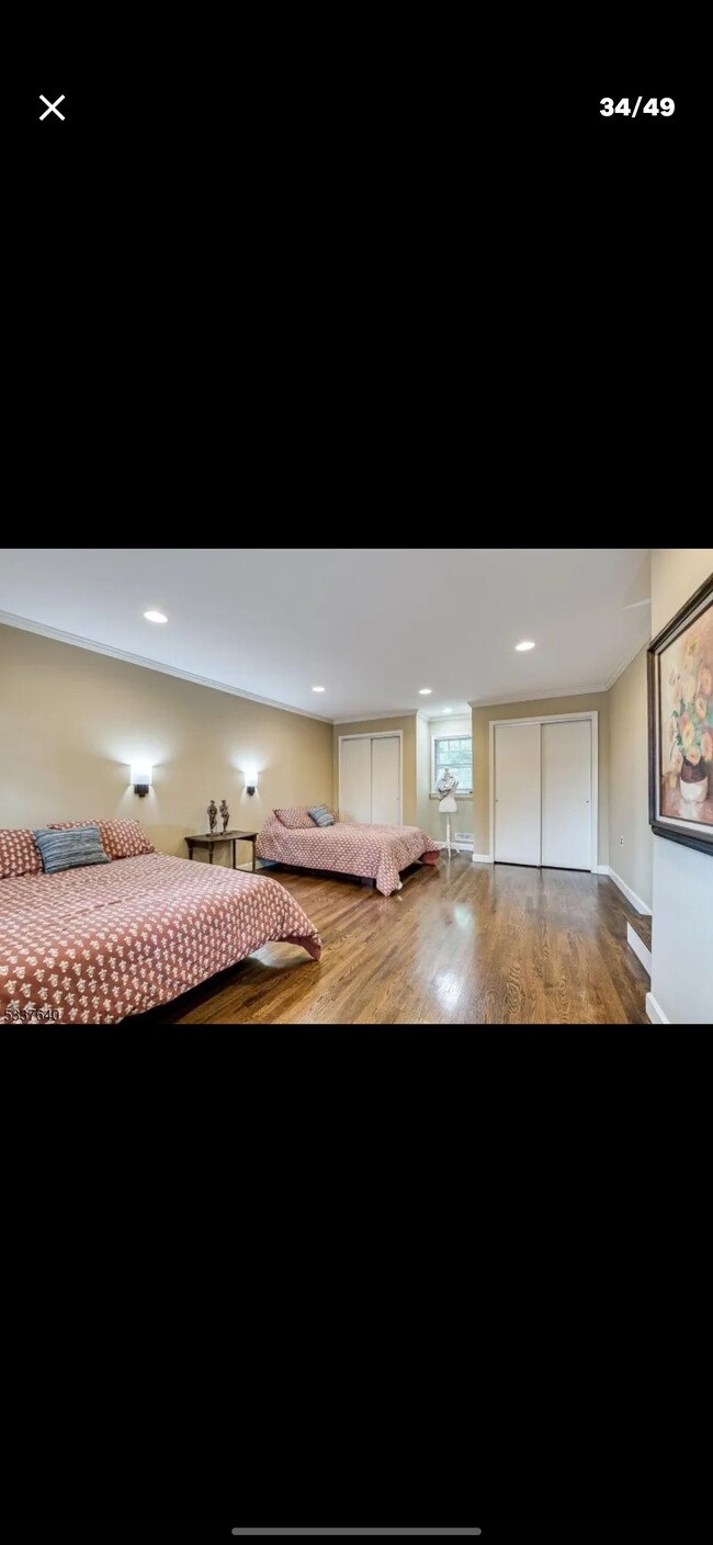 Building Photo - 6 Oak Grove Ln