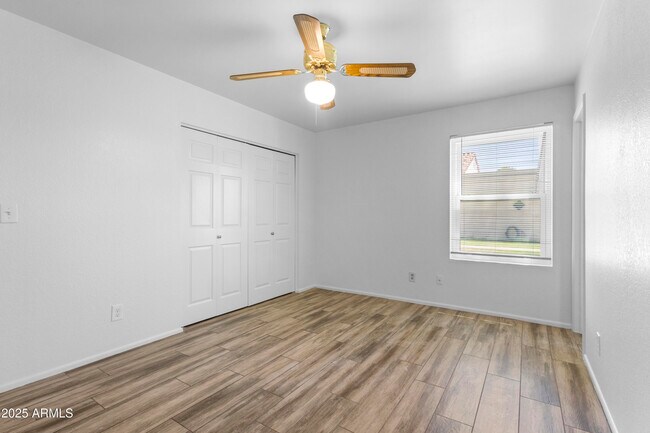 Building Photo - 5136 E Evergreen St