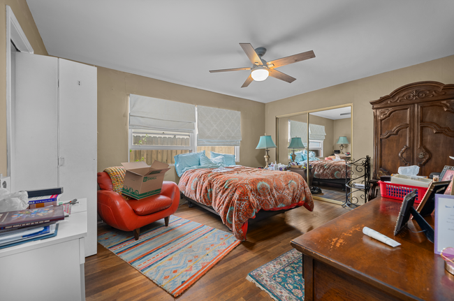 Building Photo - 4 Bed/2 Bath House - Walk to SDSU!