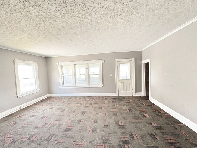 Building Photo - 1309 Idaho St
